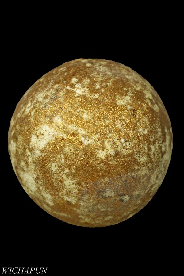 ลูกอมผงพรายกุมาร หลวงปู่ทิม วัดละหารไร่ บรอนซ์ฝุ่น 