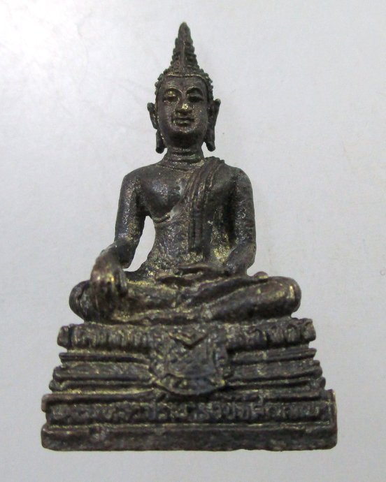 ๒๐ รูปหล่อพระประธาน วัดพงป่าหวาย จ แพร่