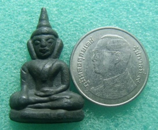 **วัดใจ**พระท่ากระดานหลังยันต์ เนื้อชินตะกั่ว หลวงพ่อลำใย วัดทุ่งลาดหญ้า จ.กาญจนบุรี**สวยๆ