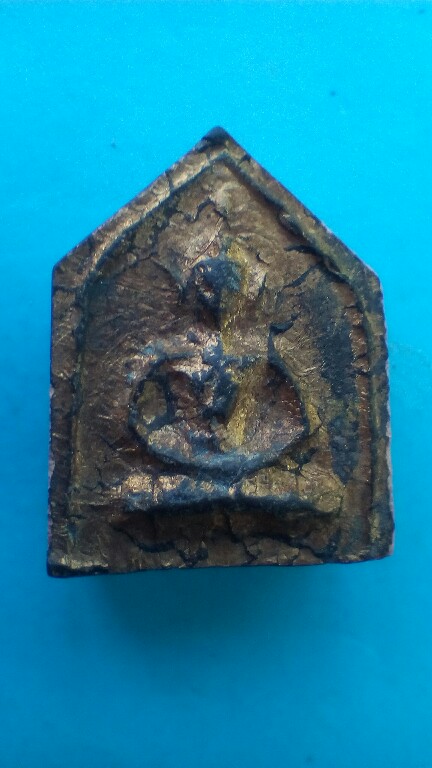 พระแผงตัดกรุวัดกระช่ายอยุธยาสมาธิเล็ก ลงรักปิดทองเดิม