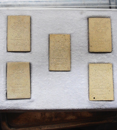 พระสมเด็จรุ่นหยก ปี36สวยๆพร้อมกล่อง (เขี้ยวหักครับ) พิธีใหญ่ครับ