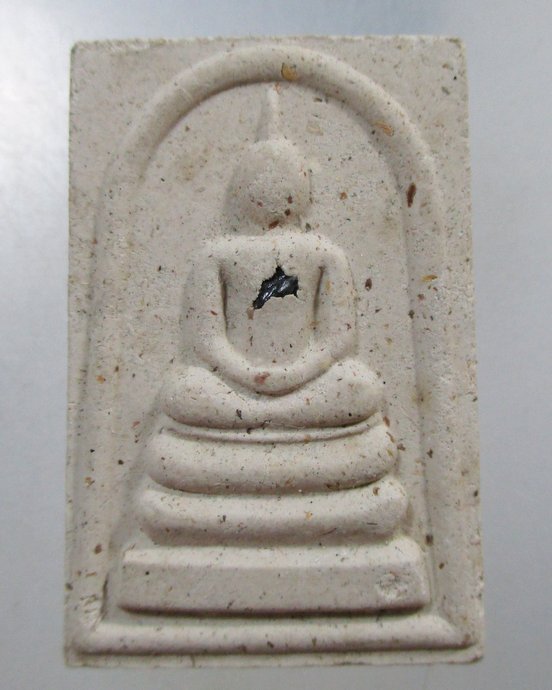 ๒๐ พระสมเด็จฝังหินพระธาตุ วัดเขาผึ้ง จ ราชบุรี
