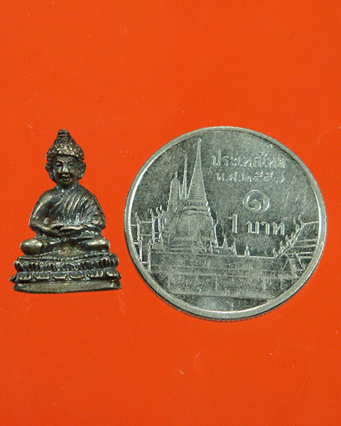 พระชัยวัฒน์ เนื้อเงิน ไม่ทราบที่ น่าบูชาครับ
