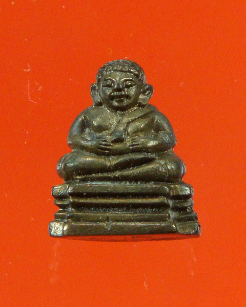 พระสังกัจจายน์โฆสปัญโญ หลวงปู่คำพันธ์ เนื้อนวะ กล่องเดิม น่าบูชาครับ