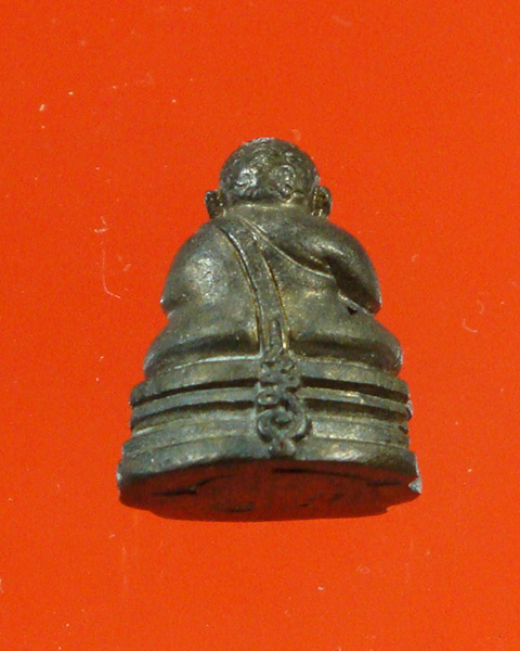 พระสังกัจจายน์โฆสปัญโญ หลวงปู่คำพันธ์ เนื้อนวะ กล่องเดิม น่าบูชาครับ