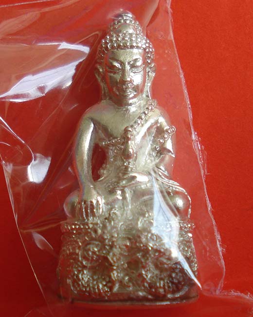 พระกริ่งศรีสุทโธ หลวงปู่บัว วัดศรีบูรพาราม จ.ตราด เนื้อเงิน ก้นเงิน หมายเลข ๑๓๗ พร้อมกล่อง