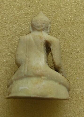 พระผงพิมพ์เชียงแสน ก้นดอกจันทร์. ท่านเจ้าคุณรร ปี2513 เนื้อผง วัดเทพศิรินทร์. กทม