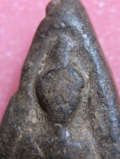 พระนางกำแพงฐานตาราง เนื้อดิน จ.กำแพงเพชร 