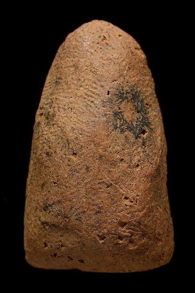 พระกลีบบัว กรุวัดบางสะแก เนื้อดิน