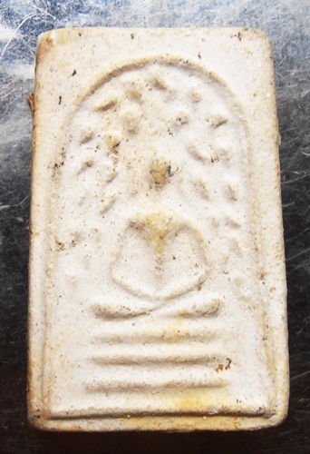 พระสมเด็จเทวดาปรกโพธิ์หลวงปู่นาคสวยๆครับ