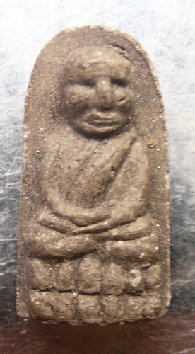 หลวงปู่ทวดหลวงปู่หมุน พิธีพระเจ้า5พระองค์ สวยๆครับ