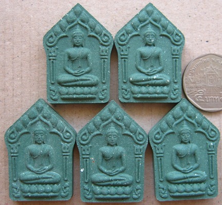 5องค์ พระขุนเเผนพรายกุมารพิมพ์ใหญ่ ปี2557เนื้อเขียวฝังตะกรุดเงินคู่กรรมการ พิเศษหลวงพ่อคูณ(แจกกรรมกา