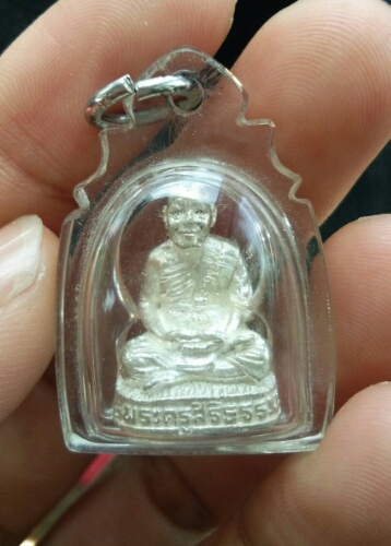 รูปหล่อเหมือนเนื้อเงิน 6รอบ ปี44 หลวงพ่อหล่ำ วัดสามัคคีธรรม ลาดพร้าว กทม