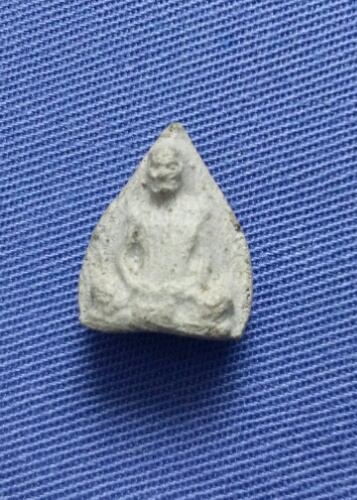 องค์ที่3พระผงเจ้าคุณนร รุ่นแดนดารา. ปี13. วัดเทพศิรินทร์. องค์3