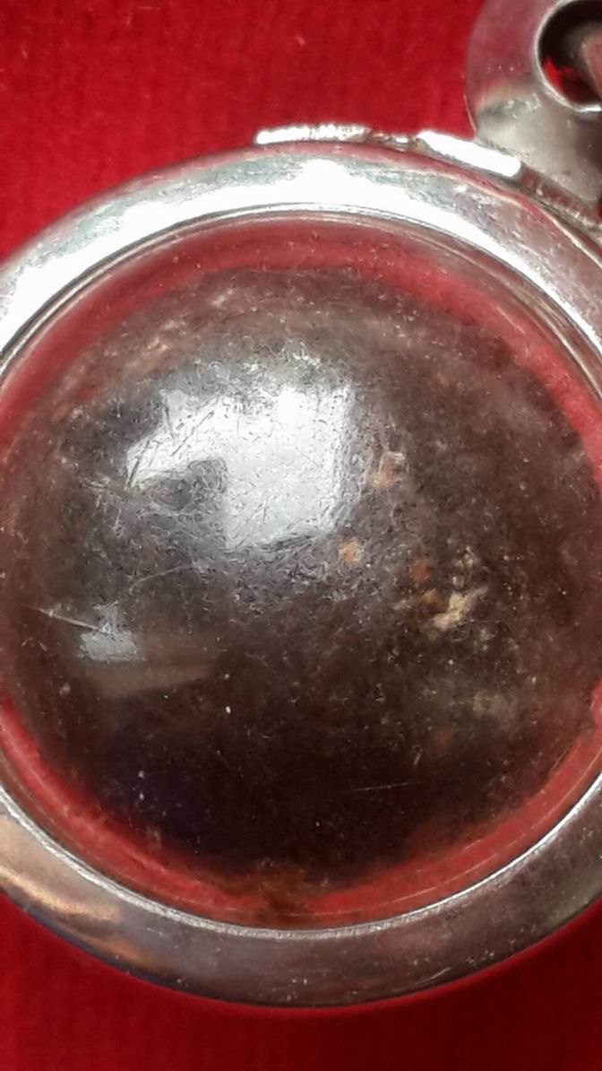 ลูกอมหลวงปู่หมุนยุคแรก ฝังตะกรุด สุดแสนหายากครับ