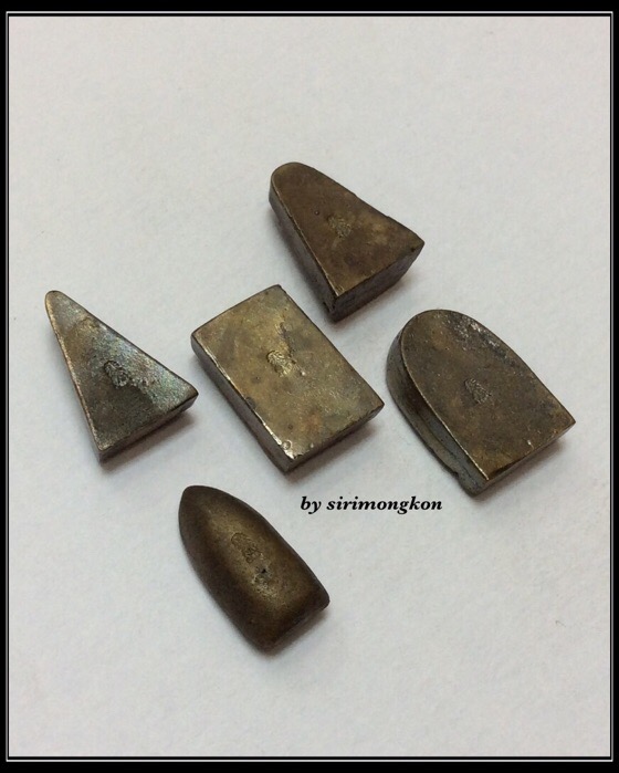 ชุดพระเบญจภาคี รุ่นเศรษฐีนางพญา เนื้อระฆังโบราณ วัดนางพญา มีโค๊ด กล่องเดิม