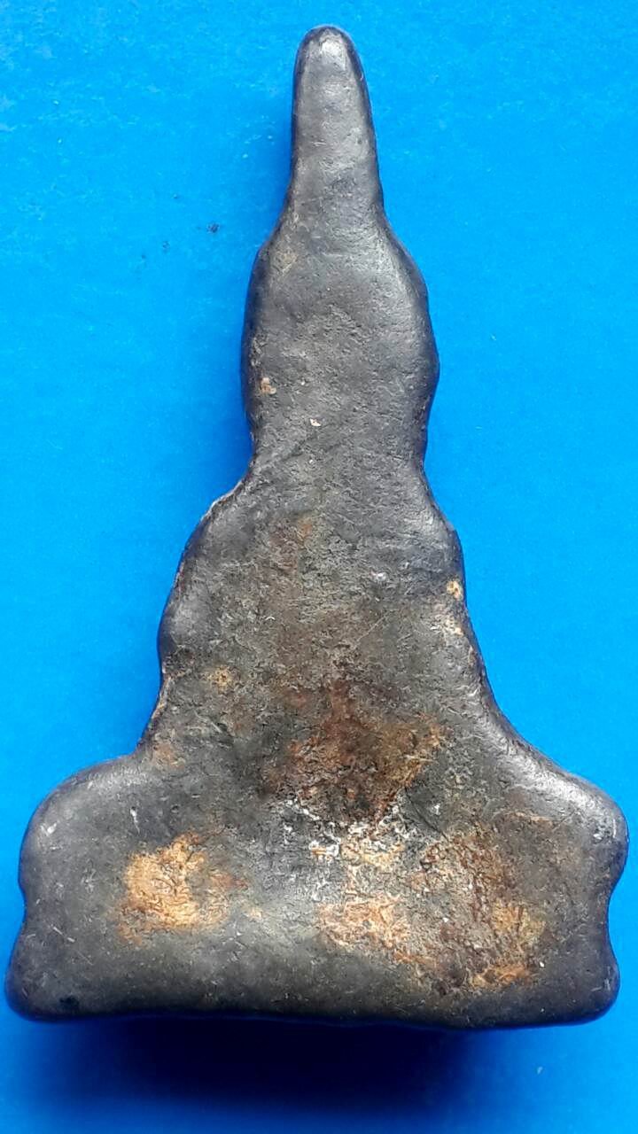 พระท่ากระดานตะกั่วสนิมแดงพิมพ์ใหญ่