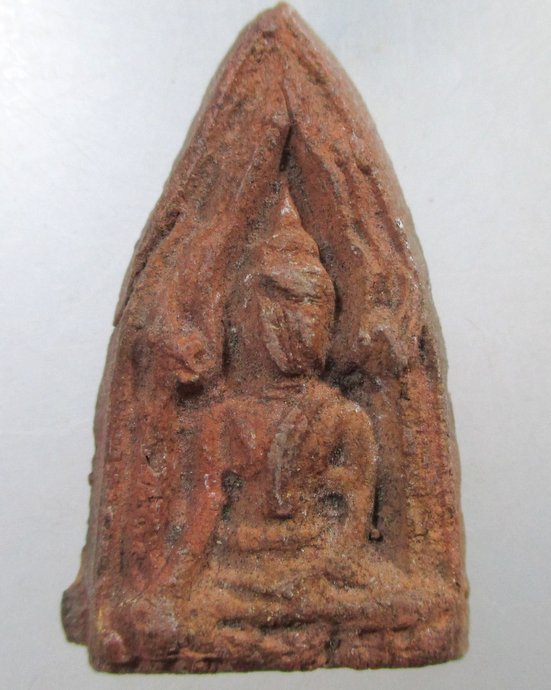 ๒๐ พระขุนแผน เนื้อดิน