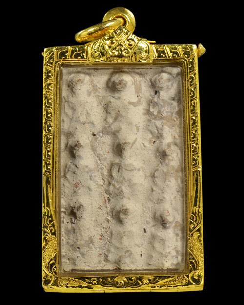 กรุเก่า2522 พระกรุนาดูนตัดเก้า จ.มหาสารคาม พิมพ์ตุ๊กตา เนื้อมะขามเปียกคราบขาว สภาพสวยมาก+ตลับทองคำ