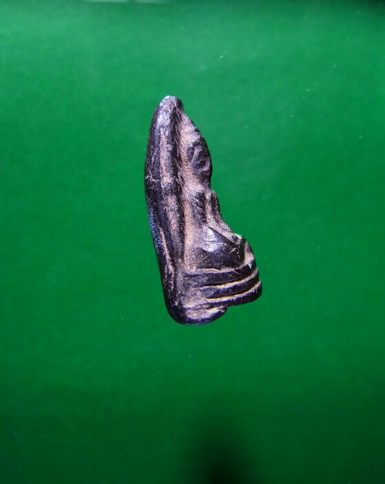 พระรอด พิมพ์เล็ก กรุวัดป่ากล้วย จ.ลำปาง