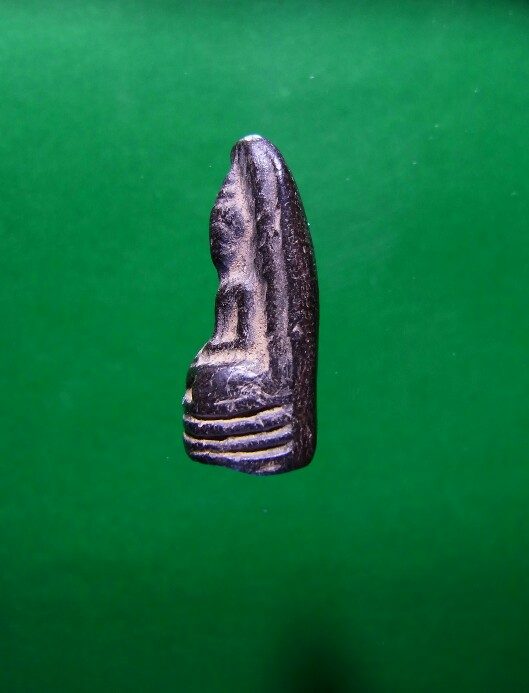 พระรอด พิมพ์เล็ก กรุวัดป่ากล้วย จ.ลำปาง