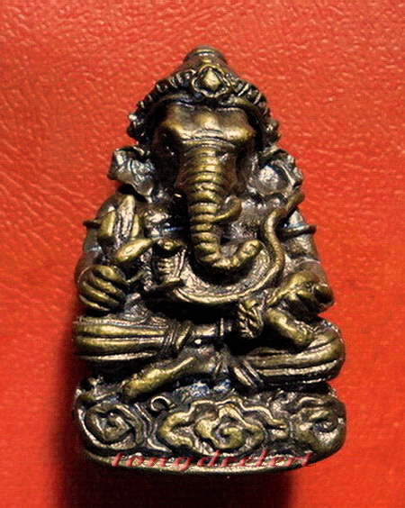 พระพิฆเนศร์ หลวงพ่อพูล วัดไผ่ล้อม พิธีไหว้ครูปี 2544 ใต้ฐานอุดกริ่ง สวยมากค่ะ