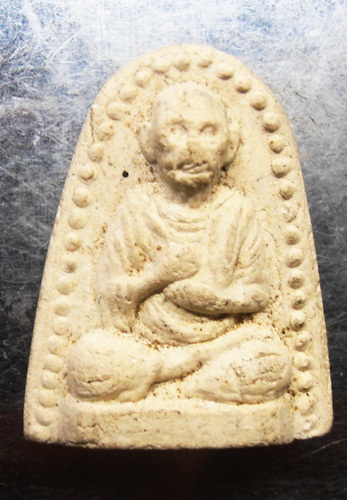 พระผงสมเด็จโต ข้างเม็ด หลวงปู่นาควัดระฆัง สวยๆครับ