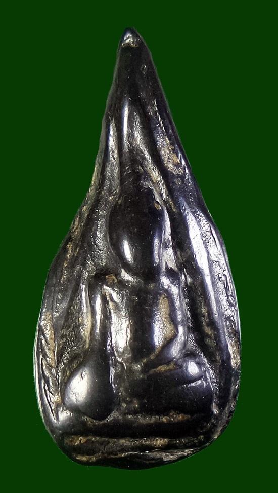 พระนางเม็ดมะเคล็ด