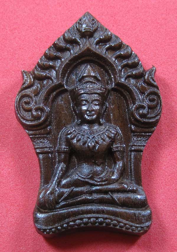 เคาะแรกวัดใจยอดขุนพลพิมพ์ใหญ่แกะจากไม้พยุงหลวงปู่คำบุ คุตฺตจิตโต วัดกุดชมภู จ.อุบลราชธานี