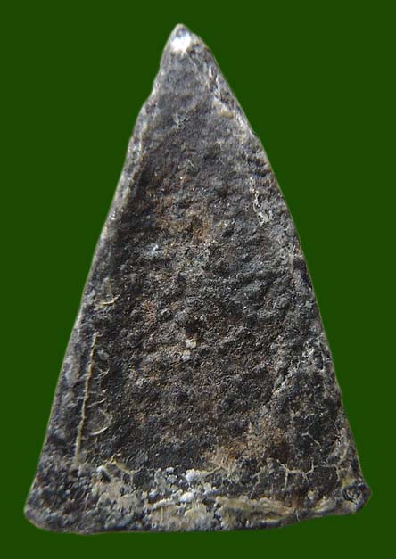 พระพิจิตรข้างเม็ด ชินเงิน กรุวัดบ้านกล้วย  พิจิตร หนึ่งในพระกรุชุดเล็กยอดนิยม