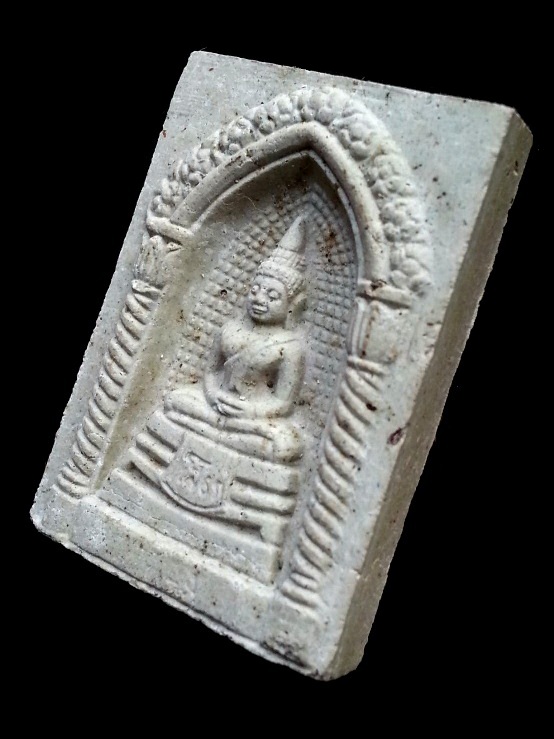 พระผงหลวงพ่อโสธร ปี2536 จัดสร้างโดย พัน.ช.ฉก.ที่๑ ในโอกาสปฏิบัติราชการในประเทศกัมพูชา พร้อมกล่องเดิม