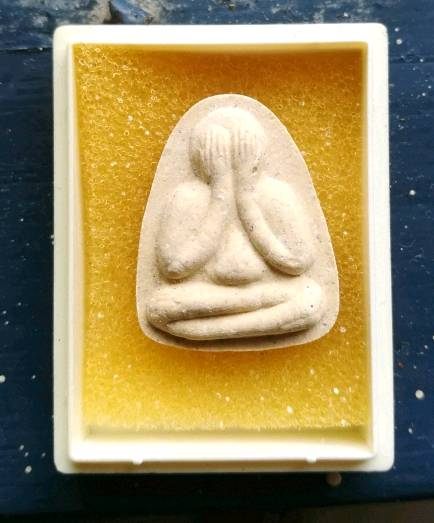 พระปิดตามหาลาภ หลวงพ่อเกษม เขมโก ปี 2536 #1