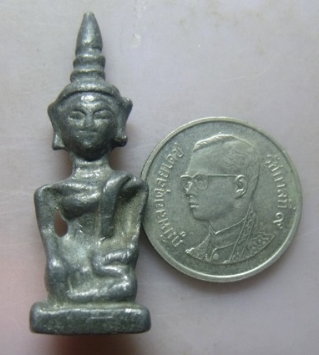 **วัดใจ**พระพุทธปางมารวิชัย เนื้อชินเก่า สวยๆ ไม่ทราบที่**เนื้อสวย เชิญชมครับ