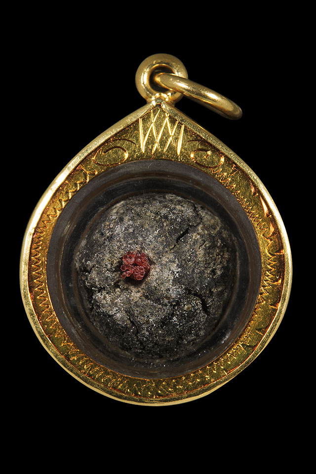 ลูกประคำอวนแดง หลวงปู่ทิม