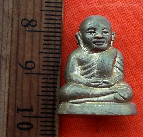 เริ่ม 10 บาท กับ รูปหล่อหลวงพ่อเงิน  ..DS3732