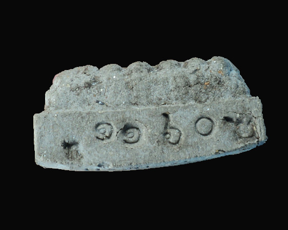 รูปหล่อ หลวงปู่ทวด วัดช้างให้  รุ่นเฉลิมพระเกรียติ เนื้อว่าน  