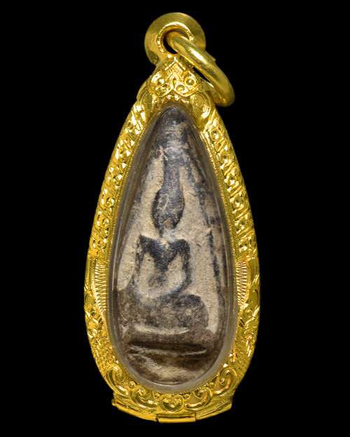 พระนางเม็ดมะเคล็ด กรุวัดป่ามืด จ.กำแพงเพชร สภาพสวยมาก+ตลับทองคำ8.27กรัม+บัตรรับรองครับ