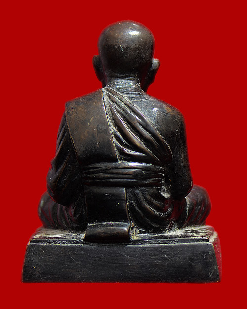 พระบูชา4.5นิ้ว หลวงปู่ทวด วัดช้างให้ จ.ปัตตานี 2539 อ.นอง เสก ของแท้เหรียญต้องไม่มีช้างนะครับ