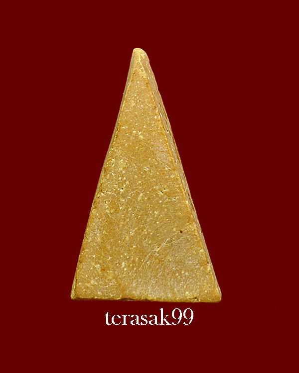 พระนางพญาเศียรโต เนื้อผงน้ำมัน พิมพ์เล็ก หลวงพ่อกวย วัดโฆสิตาราม จ.ชัยนาท