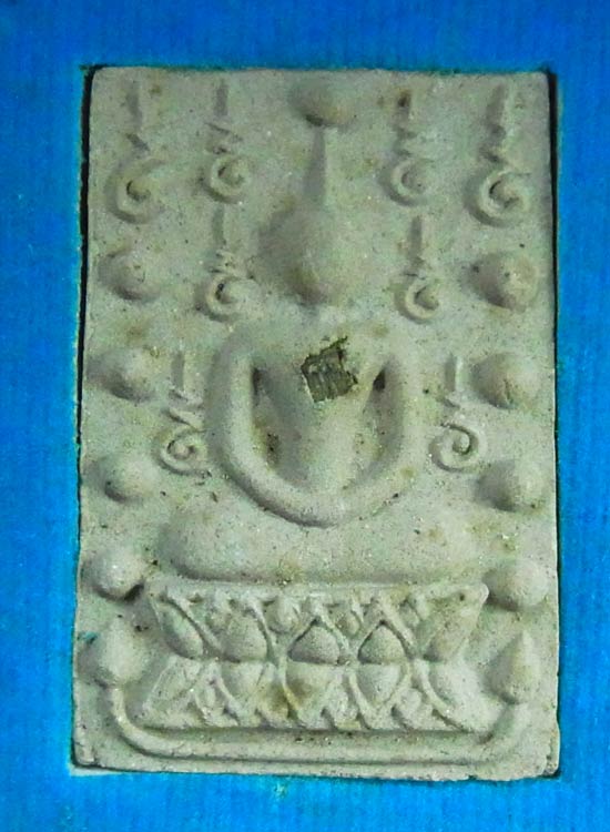 พระสมเด็จคู่ชีวิตล้างอาถรรพ์ เนื้อผงเขี้ยวงา (เนื้อโซนเทานะครับ) หลวงปู่หมุน ร่วมเสก