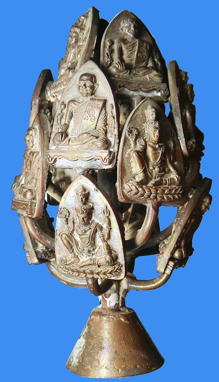 ช่อเหรียญหล่ออวตาร มหาเศรษฐี กองทุนหลวงปู่ปาน โสนันโท สร้างน้อยเพียง 30 ช่อหายากครับ