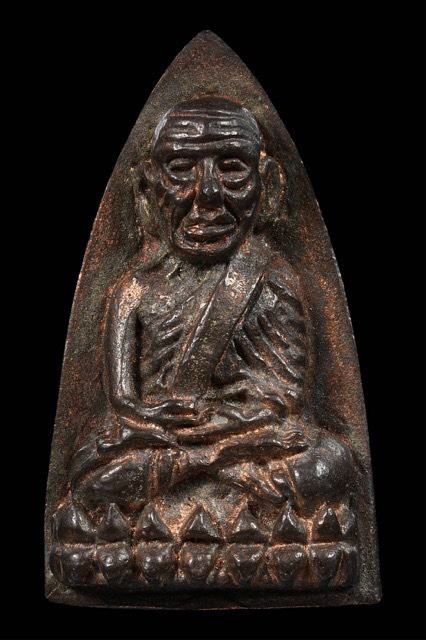หลวงปู่ทวดรุ่นสร้างโรงพยาบาลโคกโพธิ์ปี39เนื้อนวะโลหะพิมพ์ใหญ่ สวยครับ
