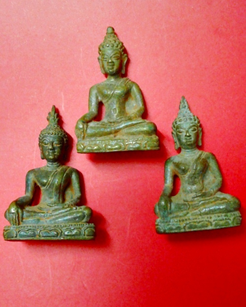 พระกรุวัดบ่อสามแสน กำแพงเพชร ศิลป์สามสมัย ขนาดห้อยคอ