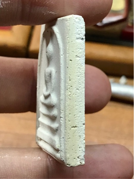 พระสมเด็จบางขุนพรหม พิมพ์ใหญ่เกศจุด ไข่ปลาเดี่ยว ตัดมือ ปี 2531