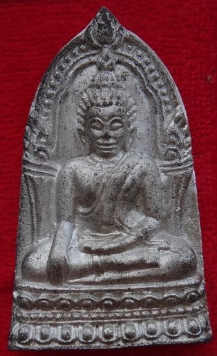 พระพุทธชินราชใบเสมา ย้อนยุค เนื้อชินเงิน ปรอทขาว รุ่นประทานพ ร ปี 47 เคาะเดียว2องค์