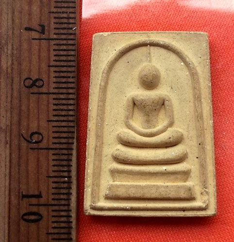 เริ่ม 10 บาท กับ พระสมเด็จ เนื้อผง   ..DW884