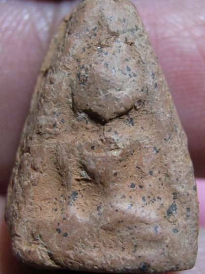 พระนาง เนื้อดิน กรุวัดคู้ยาง จ.กำแพงเพชร