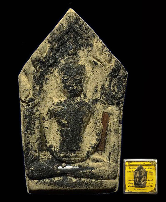 พระขุนแผนออกศึก รุ่นหนึ่งในแผ่นดิน ปี41หลวงปู่หมุน ร่วมปลุกเสก ฝังตะกรุด 3 กษัตรย์+โรยผงตะไบ หายาก