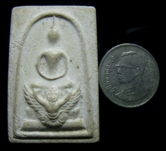 **วัดใจ**พระสมเด็จทรงครุฑ เก่าๆ ไม่ทราบที่**สวยๆ เชิญชม