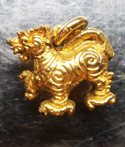 สิงห์กะไหล่ทอง หลวงปู่ทิมปี17หางตัน นิยมสวยๆครับ